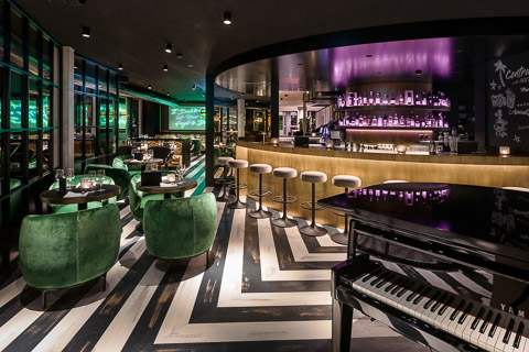 Fischgrät Eiche Black&White Central Plaza Zürich 2