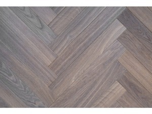 Parquet en chevrons chêne Monastrell huilé blanc..