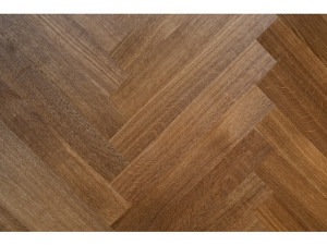 Parquet en chevrons chêne Monastrell huilé naturel 600 x 90 x 11 mm