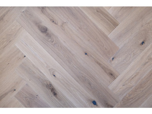 Parquet en chevrons chêne Alba huilé 1080 x 148 x 14 mm